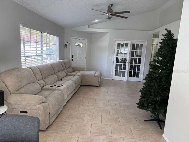 1421 MOHRLAKE DRIVE, Brandon, FL 33511