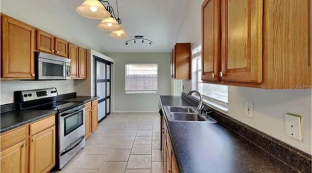 1421 MOHRLAKE DRIVE, Brandon, FL 33511