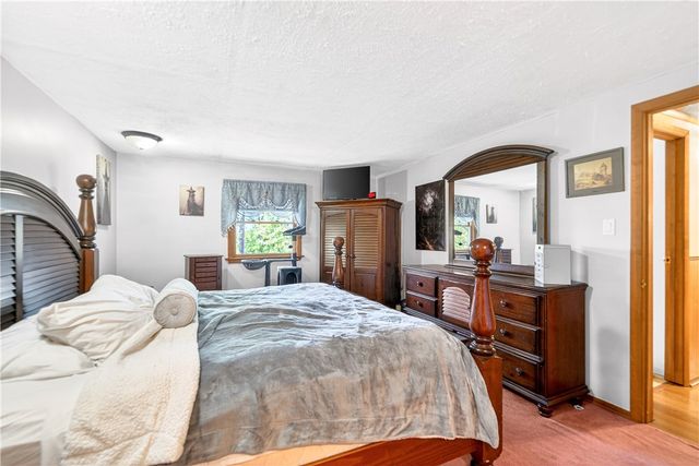 156 ONeil Lane, Ohio Twp, PA 15237
