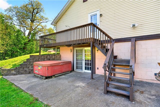 156 ONeil Lane, Ohio Twp, PA 15237