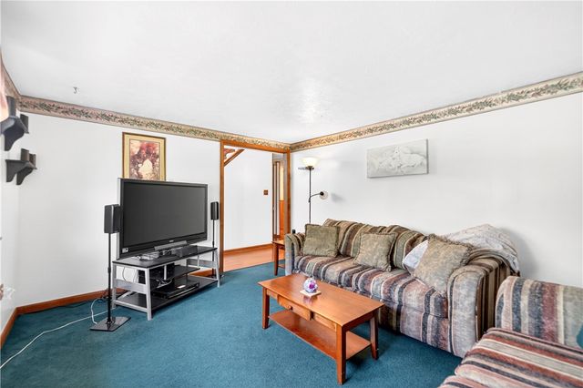 156 ONeil Lane, Ohio Twp, PA 15237