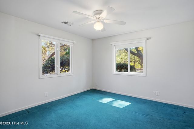 620 Jasmine Lane SW, Sunset Beach, NC 28468