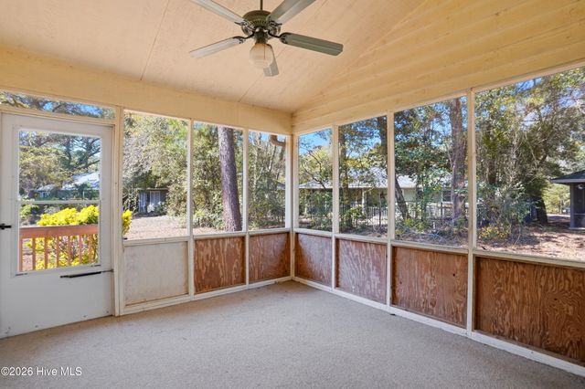 620 Jasmine Lane SW, Sunset Beach, NC 28468