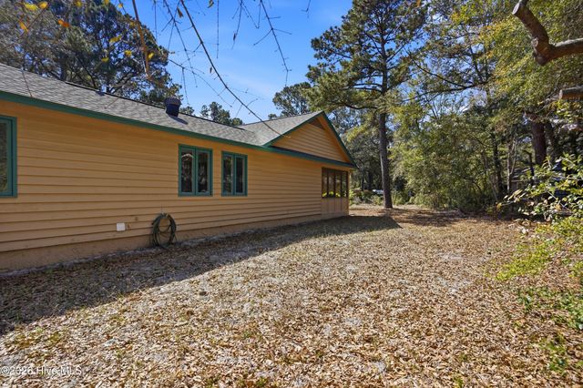 620 Jasmine Lane SW, Sunset Beach, NC 28468