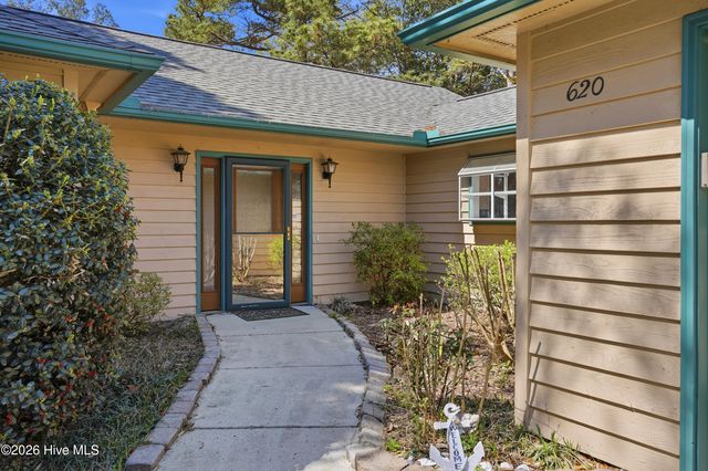 620 Jasmine Lane SW, Sunset Beach, NC 28468