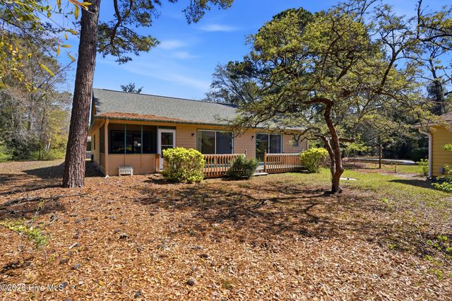 620 Jasmine Lane SW, Sunset Beach, NC 28468