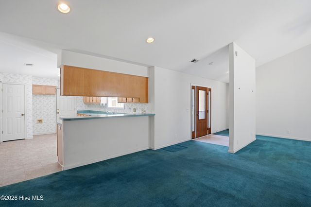 620 Jasmine Lane SW, Sunset Beach, NC 28468