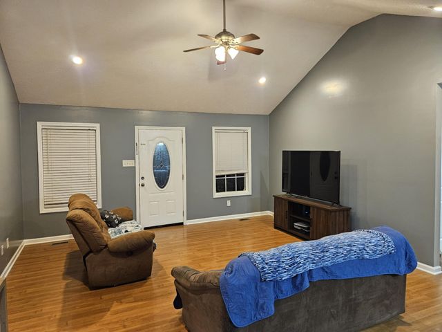 313 Pardo Dr, Lewisburg, TN 37091