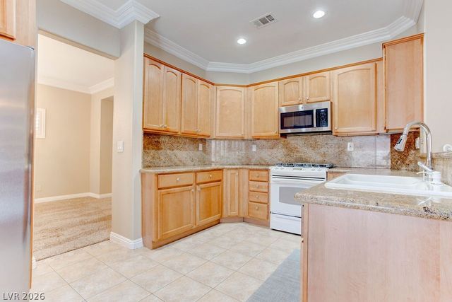 809 Royal Birch Lane, Las Vegas, NV 89144
