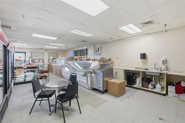 593 Weeden Street, Pawtucket, RI 02860