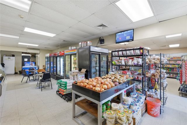 593 Weeden Street, Pawtucket, RI 02860