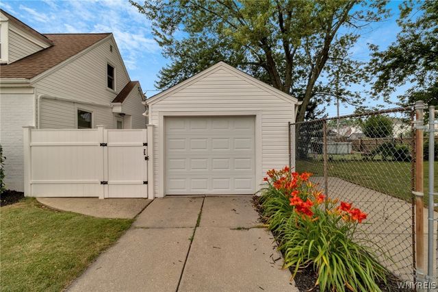 438 Highland Avenue, Tonawanda, NY 14223