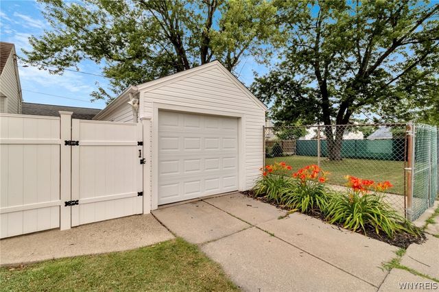 438 Highland Avenue, Tonawanda, NY 14223