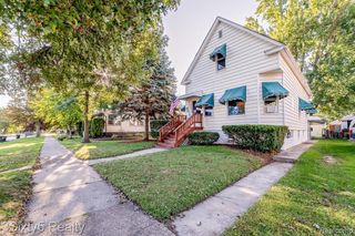 447 Walnut Street, Wyandotte, MI 48192