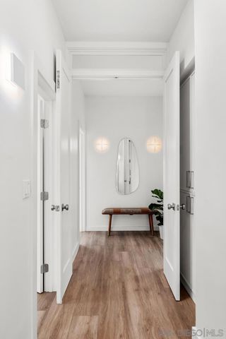 5851 Box Canyon Rd, La Jolla, CA 92037