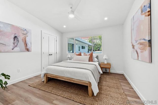 5851 Box Canyon Rd, La Jolla, CA 92037