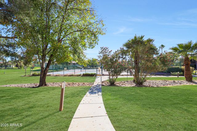 9125 E PURDUE Avenue 208, Scottsdale, AZ 85258