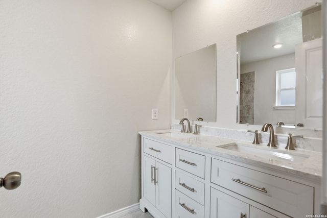 5626 Tranquil Cv, San Antonio, TX 78244