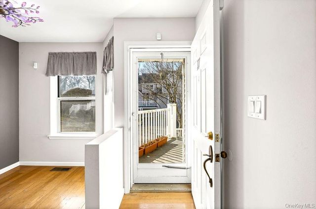 117 Leeward Lane, Port Jefferson, NY 11777