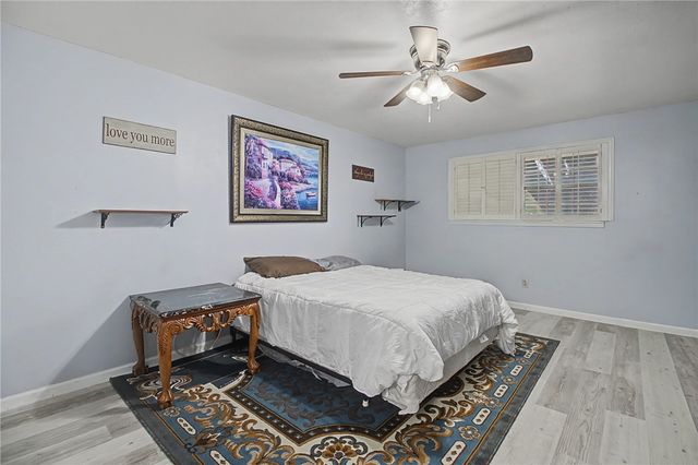 903 Horlock, Navasota, TX 77868