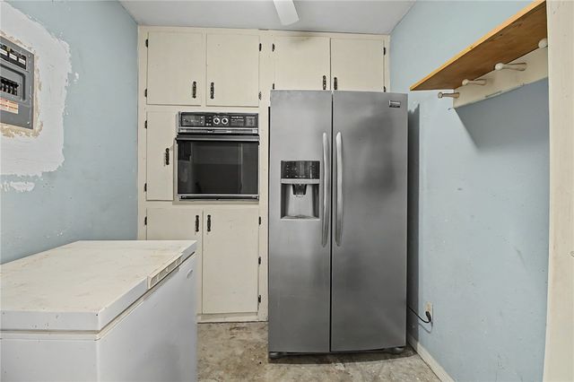 903 Horlock, Navasota, TX 77868