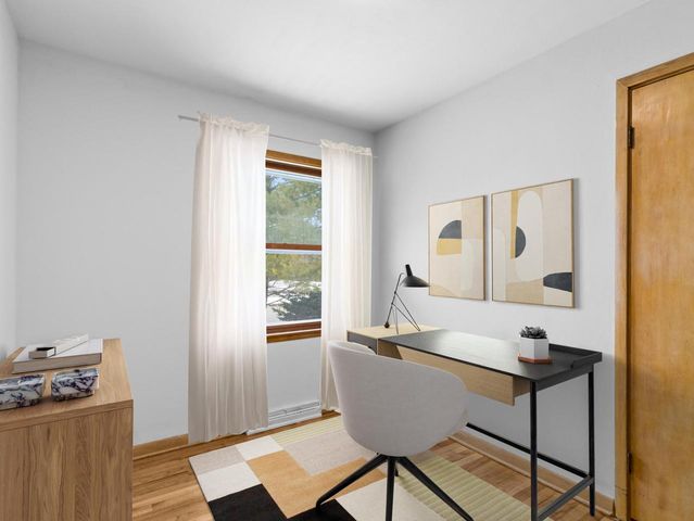 6417 N Green Bay AVENUE, Glendale, WI 53209