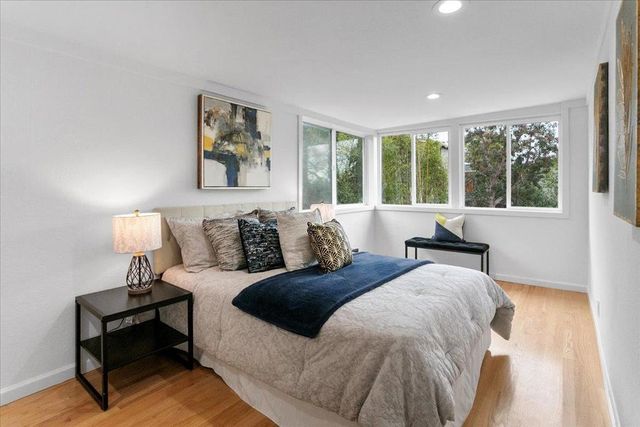 726 Hillcrest Drive, Redwood City, CA 94062