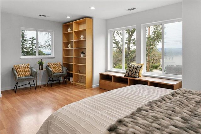 726 Hillcrest Drive, Redwood City, CA 94062