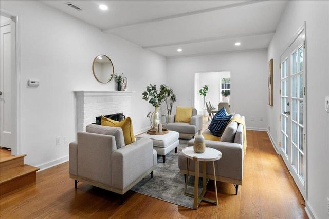 726 Hillcrest Drive, Redwood City, CA 94062