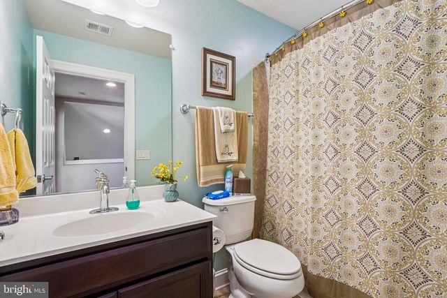 73 BATTERY POINT DR, Fredericksburg, VA 22406