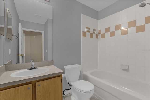 6560 SWISSCO DRIVE 322, Orlando, FL 32822