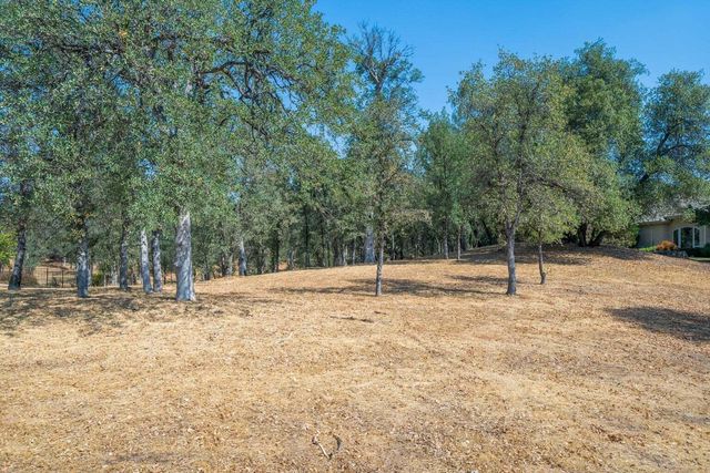 19410 Palermo Court, Redding, CA 96003