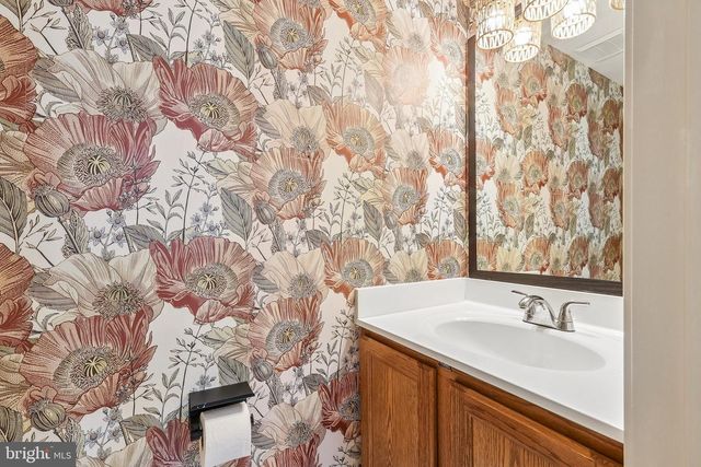 1774 TIGER LILY CIR, Woodbridge, VA 22192