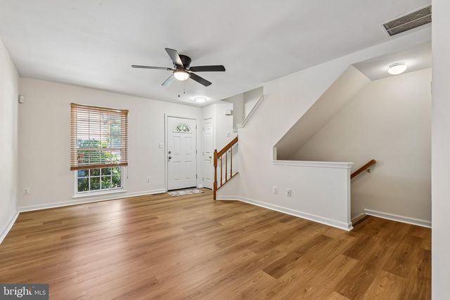 1774 TIGER LILY CIR, Woodbridge, VA 22192