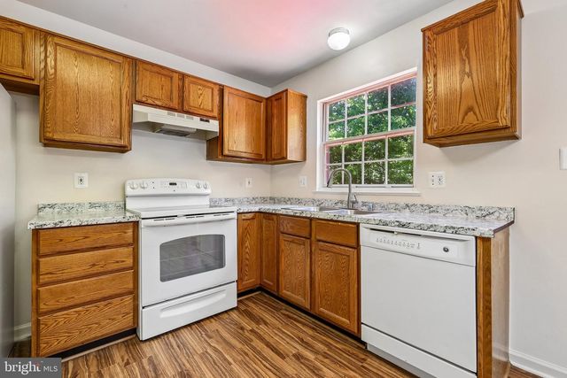 1774 TIGER LILY CIR, Woodbridge, VA 22192