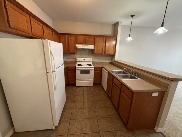 3012 SE J Street 13, Bentonville, AR 72712