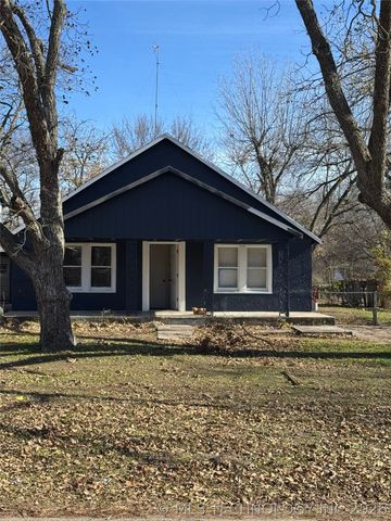 906 NW B Street, Ardmore, OK 73401