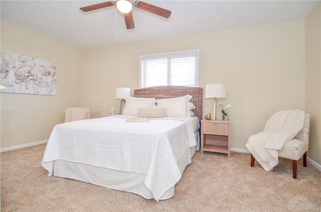 3173 Falconhurst SW Drive, Lilburn, GA 30047