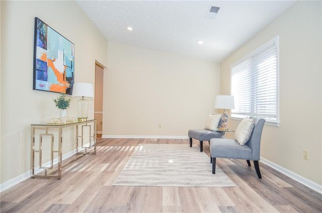 3173 Falconhurst SW Drive, Lilburn, GA 30047