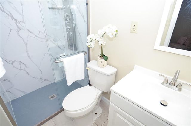 3173 Falconhurst SW Drive, Lilburn, GA 30047