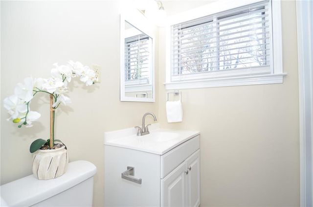 3173 Falconhurst SW Drive, Lilburn, GA 30047