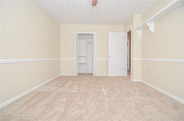 3173 Falconhurst SW Drive, Lilburn, GA 30047