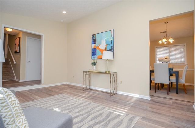 3173 Falconhurst SW Drive, Lilburn, GA 30047