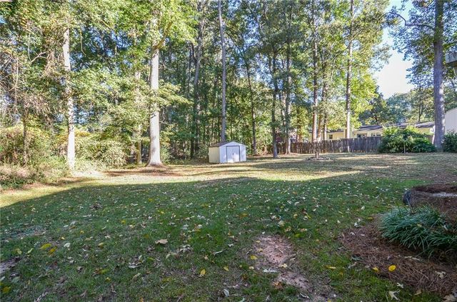 3173 Falconhurst SW Drive, Lilburn, GA 30047