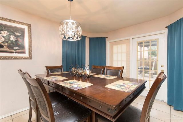 3808 Los Lagos Drive, Edinburg, TX 78542