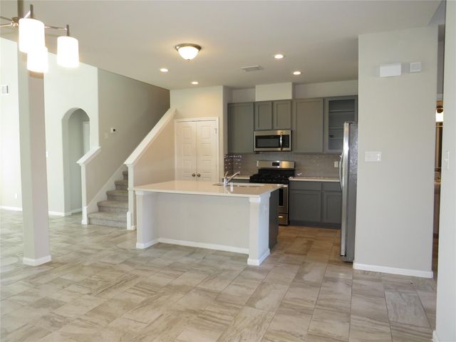 6915 Sunnyvale Lane, Rosharon, TX 77583