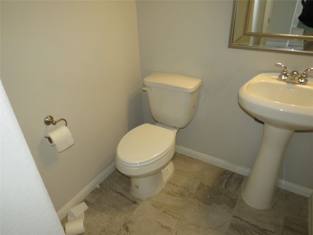 6915 Sunnyvale Lane, Rosharon, TX 77583