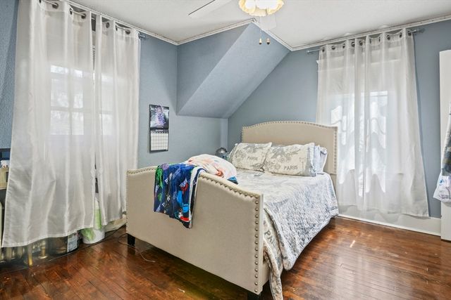 23 Gleason Rd, Shrewsbury, MA 01545