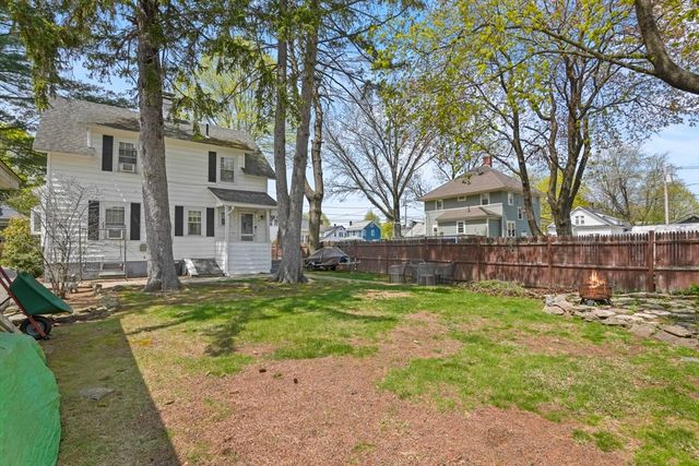 23 Gleason Rd, Shrewsbury, MA 01545