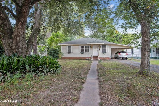 305 Thelma Drive, Lafayette, LA 70506